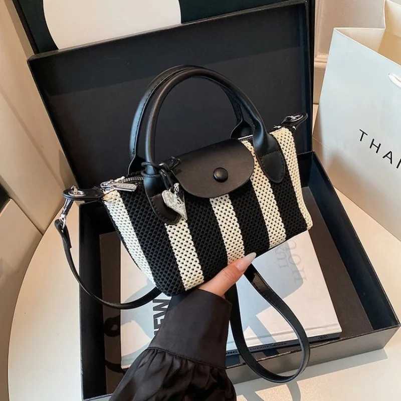 Womens Shoulder Bag Exquisite Detail Creative Crossbody Bag For Ladies Daily Use And Fashion StatementW250926