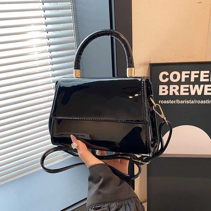 Small Bags for Woman Faux Leather Shoulder Bag 2025 Trend Crossbody Bags Korean Fashion Hand Bag Ladies Red Beige Brown Black Z250926