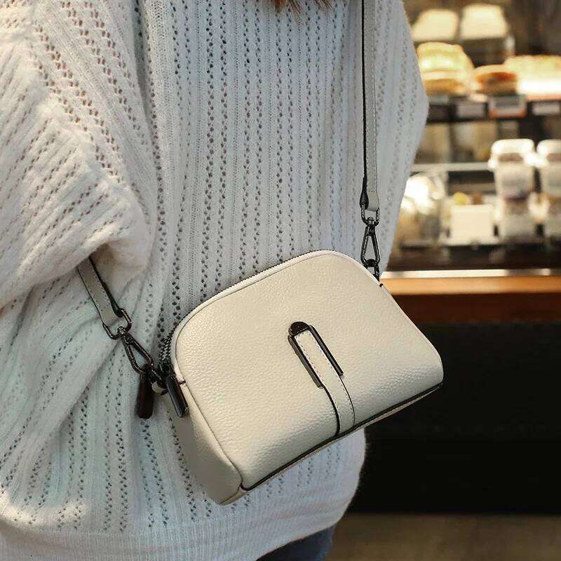 Genuine Cowhide Leather Women Lady Mobile Phone Shoulder Bags Female Messenger Pack Fashion Small Retro Crossbody Bag MDNG2509