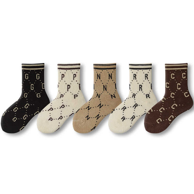2023 Childrens Socks Autumn Winter Korean Style Trendy Socks Spring Autumn Warm MidCalf Cotton Socks Boys Girls Sports Socks C250926
