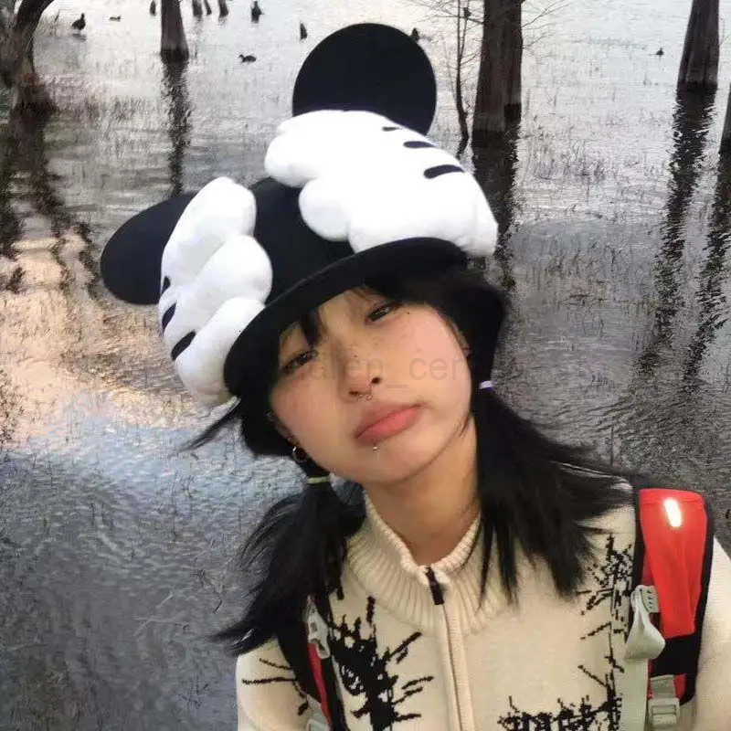 Disney Anime Mickey Plush Hat Kawaii Girl Baseball Cap Ins Cap Portable Versatile Decorate Cartoon Surrounding Gift Wholesale H250926