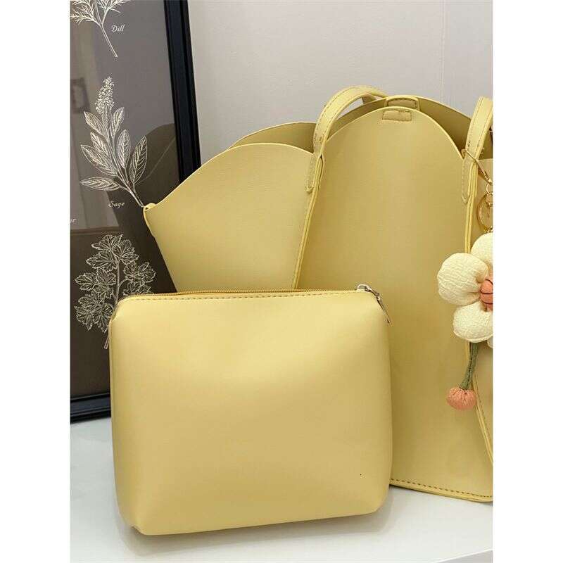 Tulip Petal Shoulder Tote New Versatile Underarm Large Capacity Summer Mother Bag