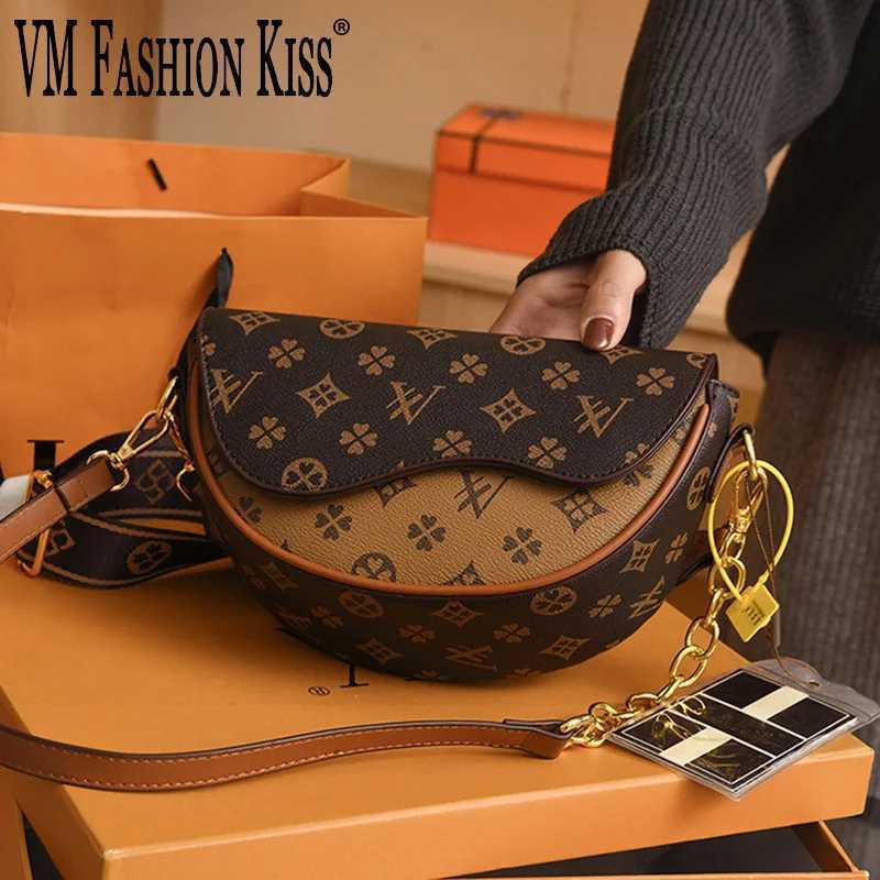 PVC Printing Saddle Bag Womens Bags Designer Luxury Crossbody Shoulder Purses Female Handbag Womens Clutch 2024 Crossbody BagW250926