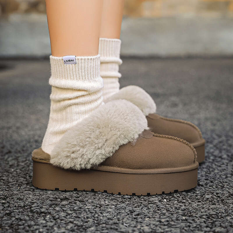 New Sheepskin One-Piece Thick-Soled Closed-Toe Furry Snow Boots for Women Warm Non-Slip Home Cotton Slippers