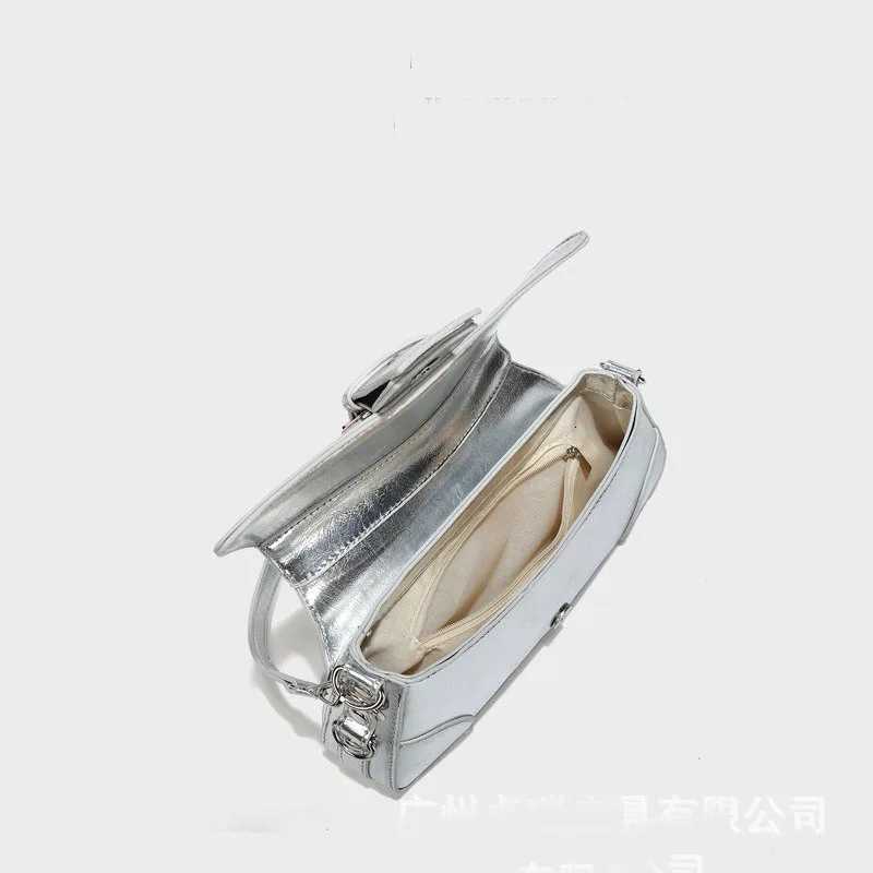 Fashion Silver Flap Shoulder Crossbody PU Leather Bags for Women Cool Buckle Designer Luxury Tote Purse Z250926
