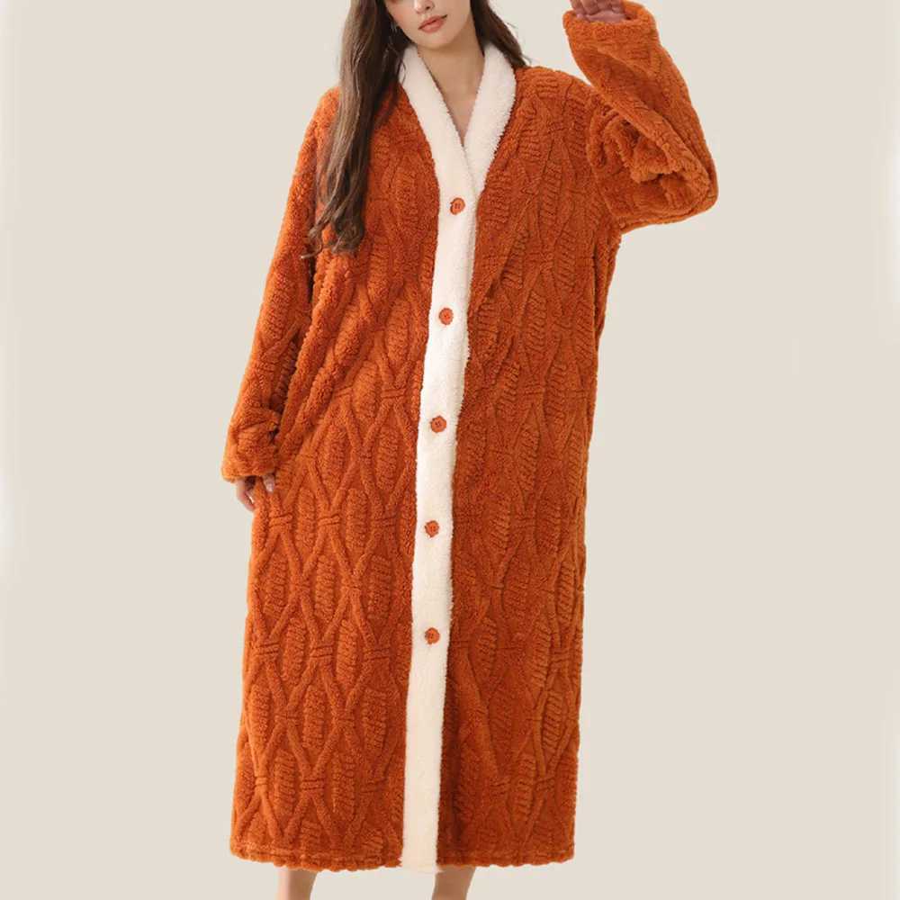 2025 Autumn and Winter New Cotton Velvet Home Robe Vneck Casual Soft Longsleeved Warm and Comfortable Button Long Nightgowns Z250925