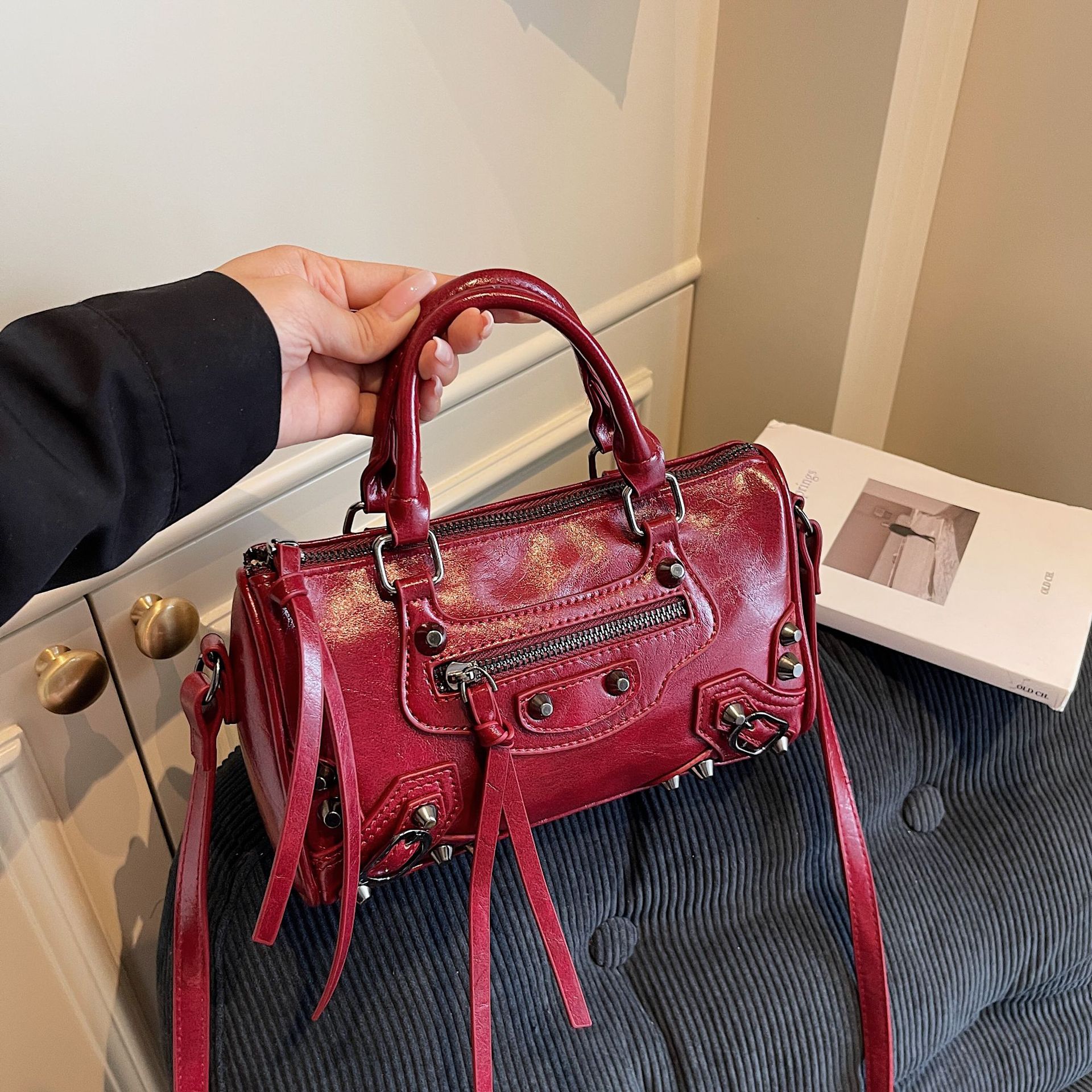 Designer Bags Luxury Bags Crossbody Bags Shoulder Designer 2025 New Ladies Fashion Commuter Bags Ladies Handbags Tote Large Capacity Small Square Bags