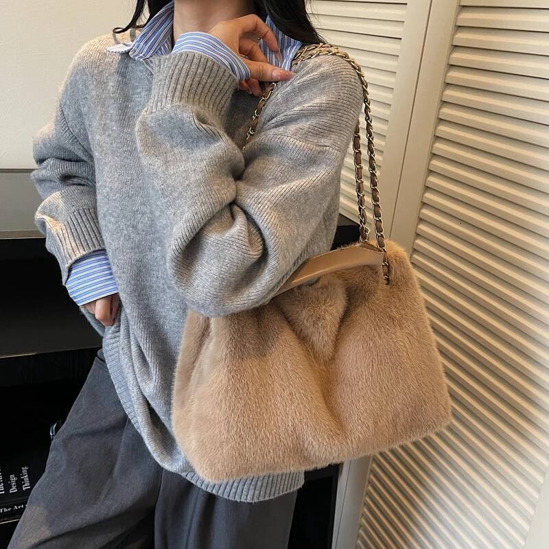 Winter Warm Chain Shoulder Crossbody Bags For Women Soft Plush Big Capacity Commute Shopping Totes Designer Handbags high-quality