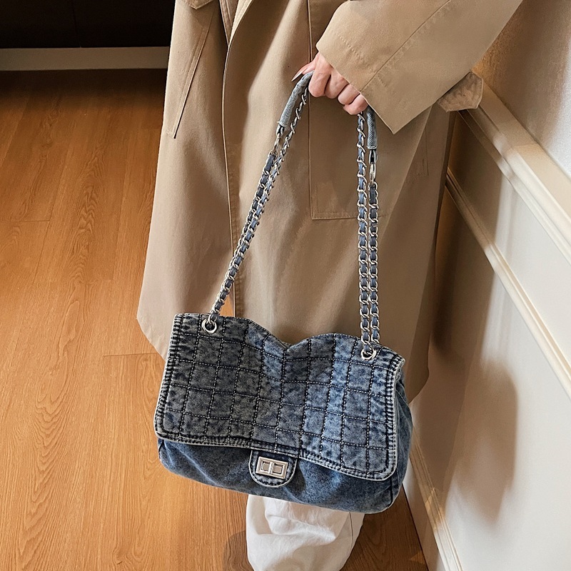 bag 2025 Autumn/Winter New French Retro Style Cowboy Designer Bag Light Luxury Trendy Style Women's Shoulder Bag Large Capacity Fashion Design