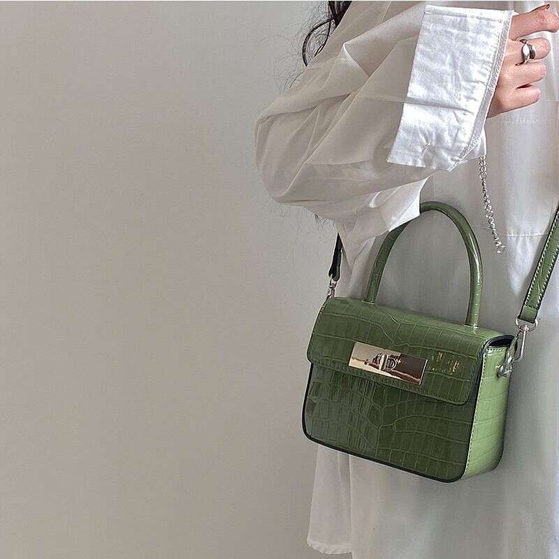 Women's Crocodile and Popular Handbag Versatile One Shoulder Crossbody Fashion Pattern Small Square Bag