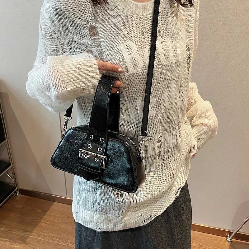 Small Handbag Fashion Wrist Bag For Women Retro Rivet Leather Shoulder Crossbody Bag Black Coffee bolsa feminina Zipper Purse Z250926
