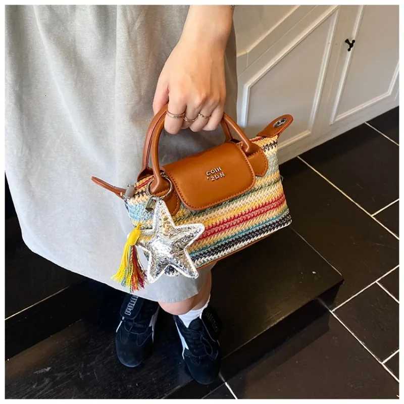 Niche Casual Crossbody Bag with Sleek Style Trendy HighEnd Design for Girls Sweet Retro Daily Outfits Everyday LooksW250926