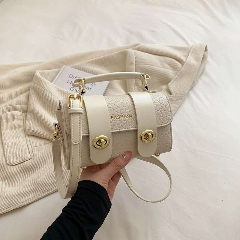 New Trendy All-match Single Shoulder Messenger Bag Explosive Style Portable Boston bag