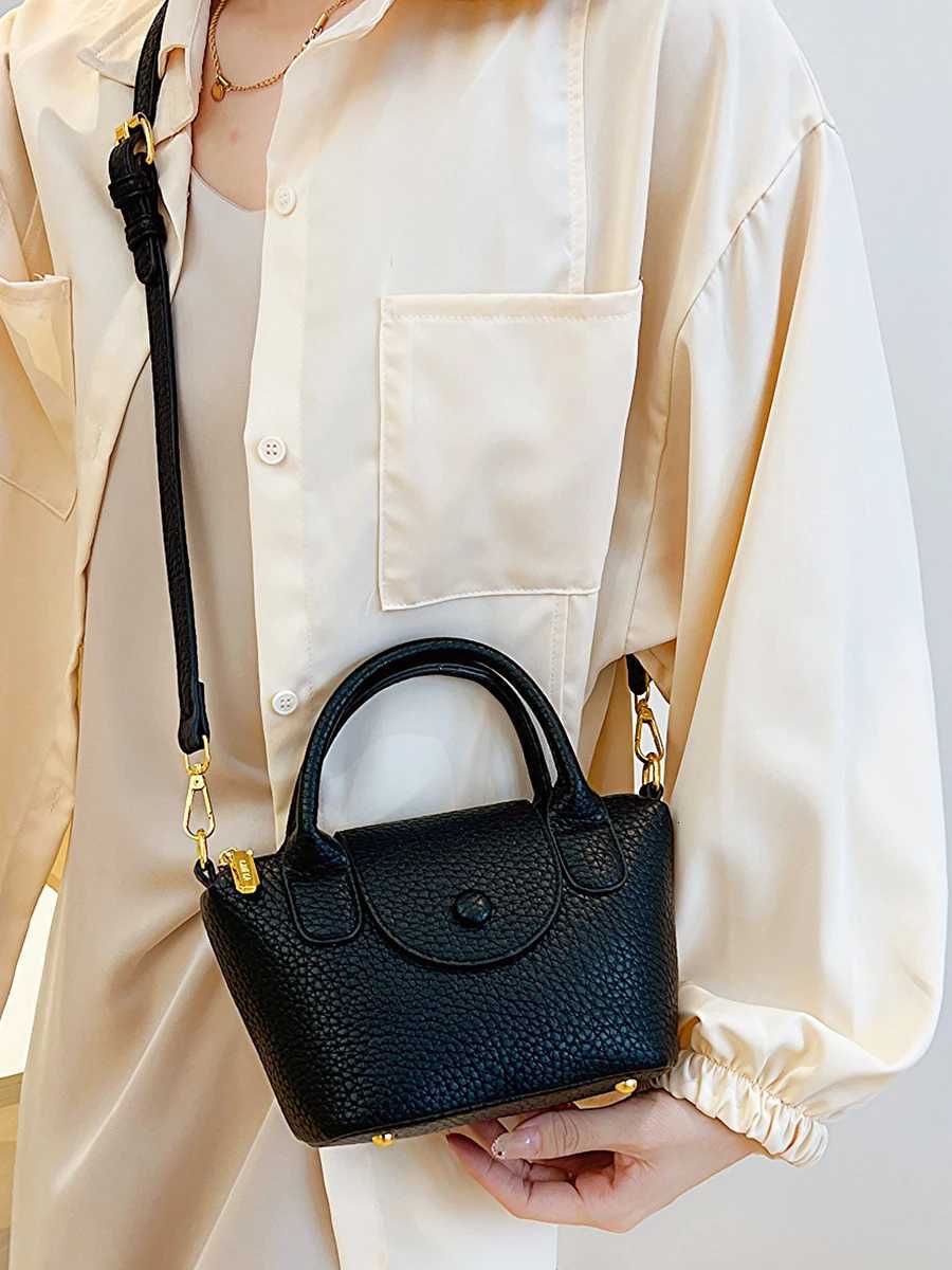 Faionable Color Blo Buet Bag Womens Casual Versatile Handbag Contrast oulder Bag Soft PU Leather Zipper ClosureW250926