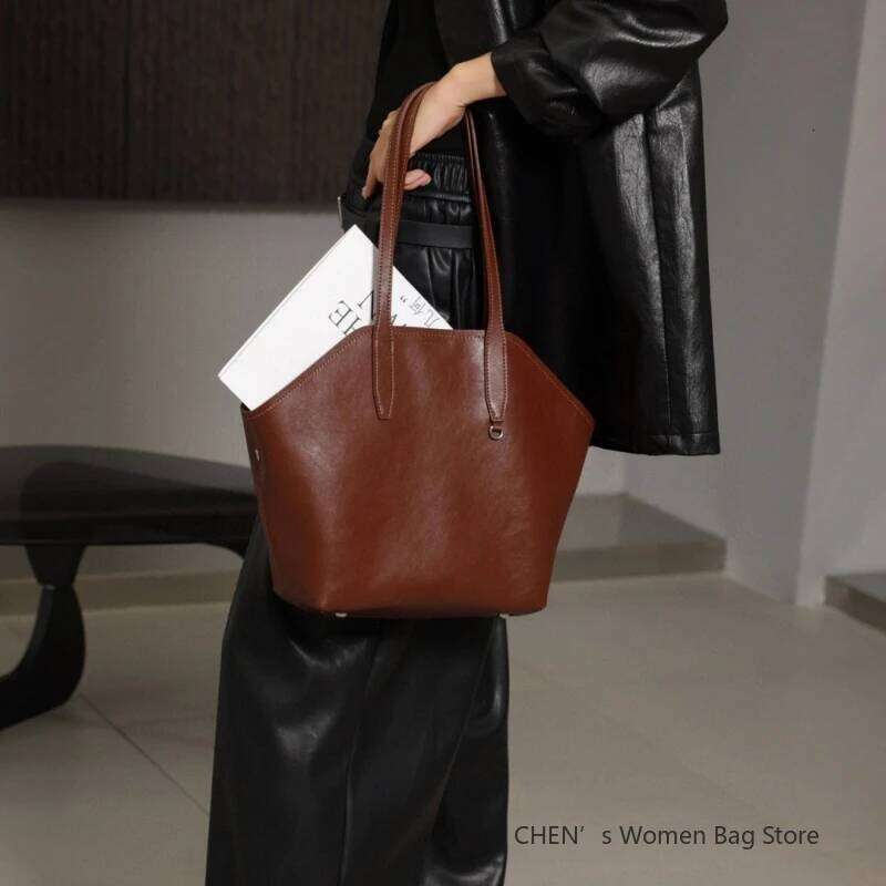Women's Large Capacity Shoulder Armpit Bag Ladies Genuine Leather Commuter Shopper Bags High Quality Handbag Big Tote suotong2509