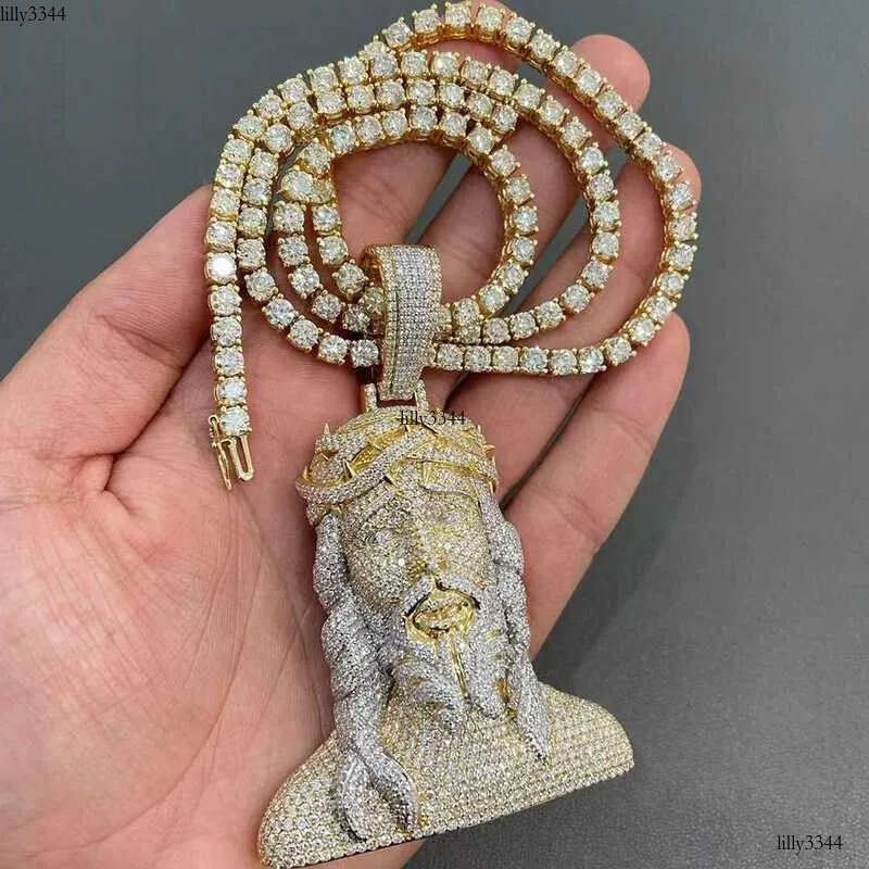 Custom Hip Hop Mens Jewelry Vvs Moissanite Iced Out Jesus Sterg Sier Gold Rapper Pendant Necklace 111 aaa