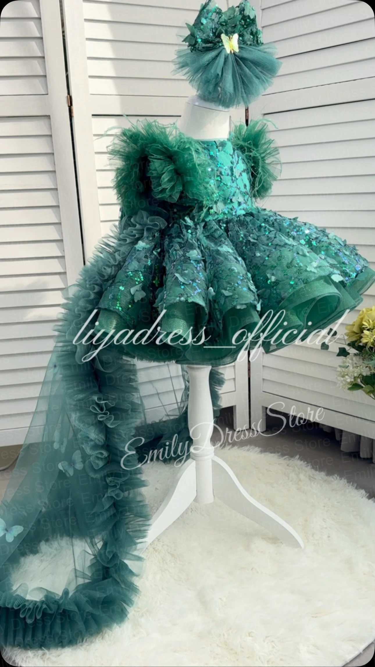 Customized Baby Flower Girl Dress For Wedding Applique Puffy Tulle Feather Sequins Birthday Party Kids First Communion Ball Gown Z250926