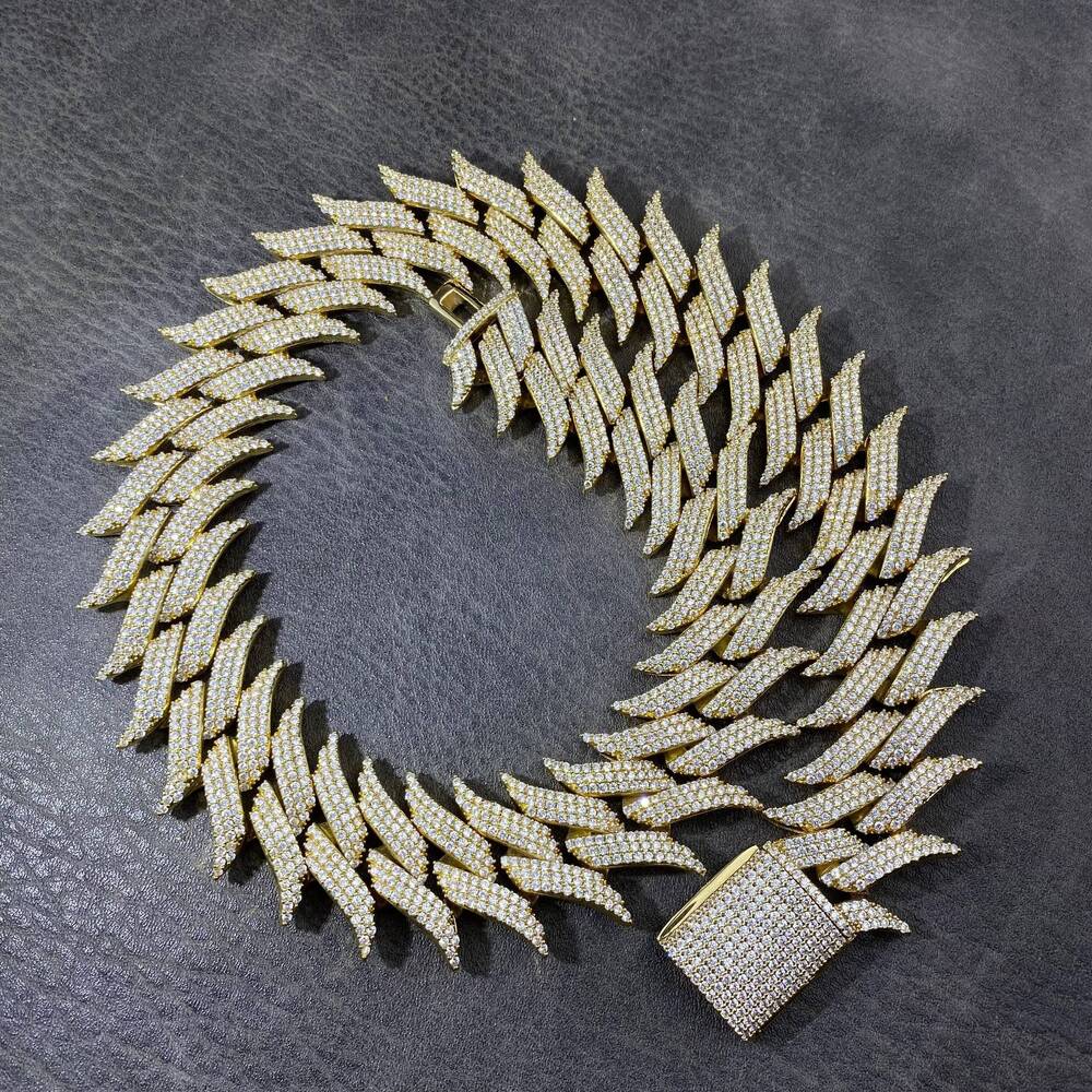 Fashionable Men Iced Out Bling Hip Hop Rock 30mm Spike Thorns Cuban Link Chain