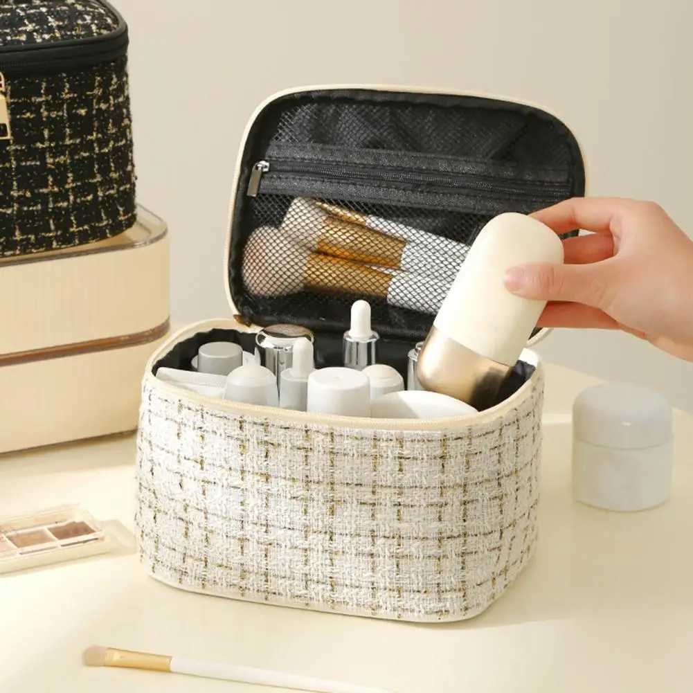 Luxury Tweed Makeup Bag Women Cosmetic Bag Ins Style Travel Portable Cosmetic Bag Toiletry Makeup Pouch Organizer Beauty Case J250926