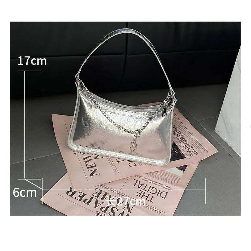 Genuine Cowhide Women's Crossbody Light Cow Shoulder Soft Leather With Chain Commuter Bag Accessories MDNG2509