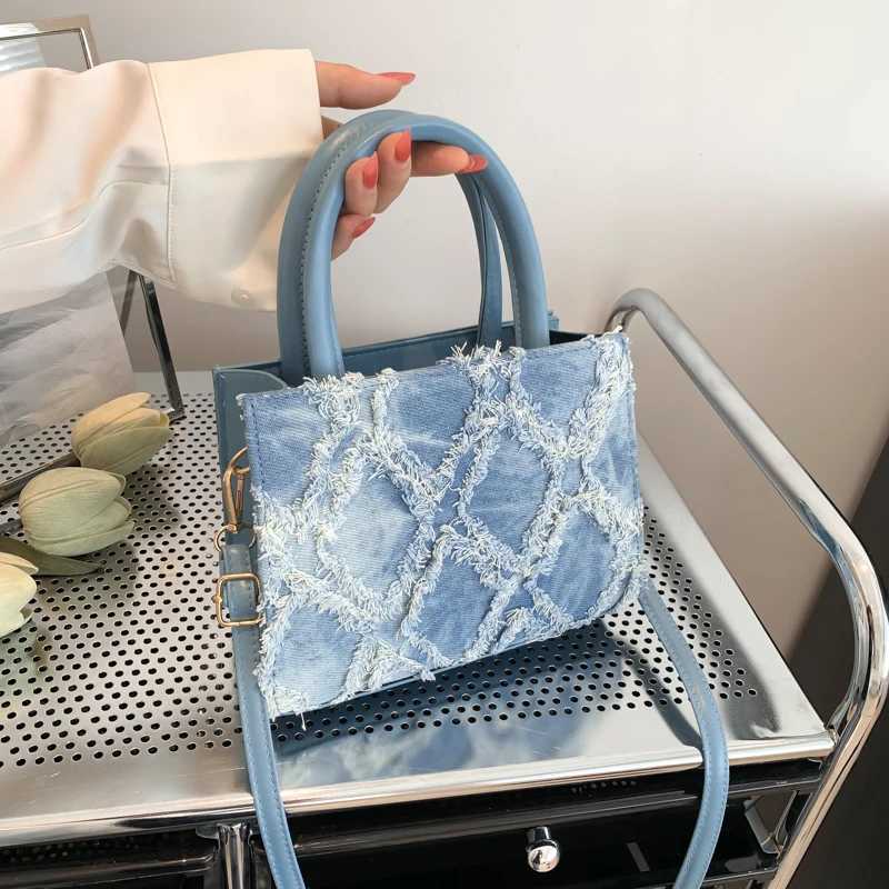 Vintage Canvas Tassel Womens Shoulder Bags Fashion Design Ladies Small Square Crossbody Bag Casual Female Clutch Handbags Purse Z250926