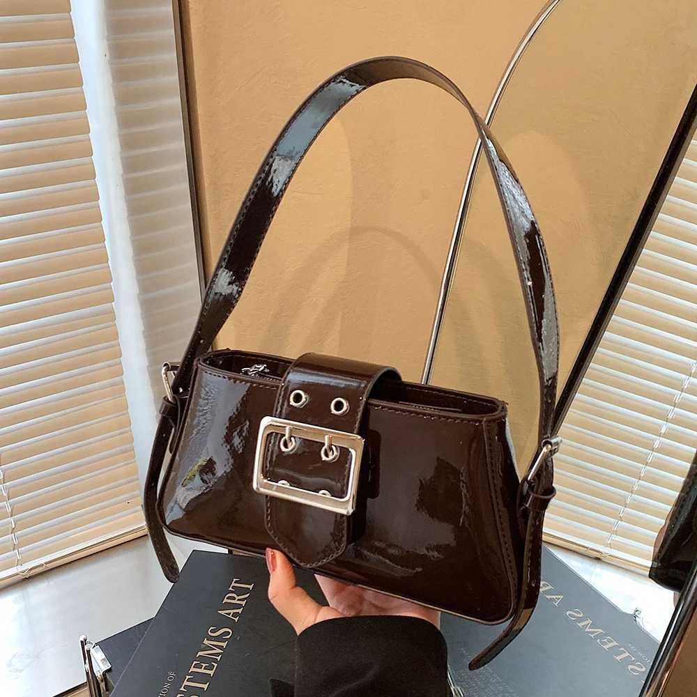 Trendy Shiny Underarm Bags Women Retro Burgundy Patent Leather Commuter Shoulder Bag Lady Luxury Texture Versatile Handbag Z250926