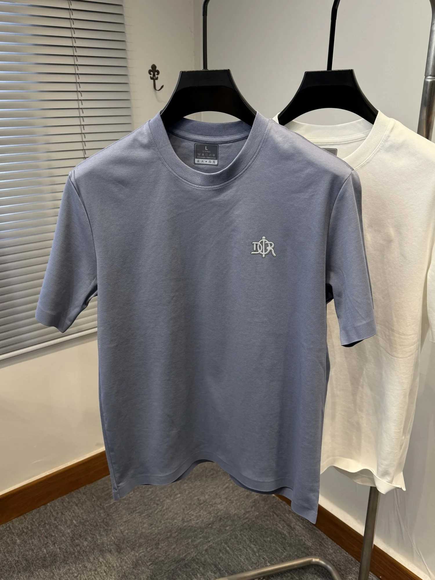 luxcury Menswear Essential Durable Cotton T-Shirt Featuring Elegant Design Elements for Enhanced Comfort