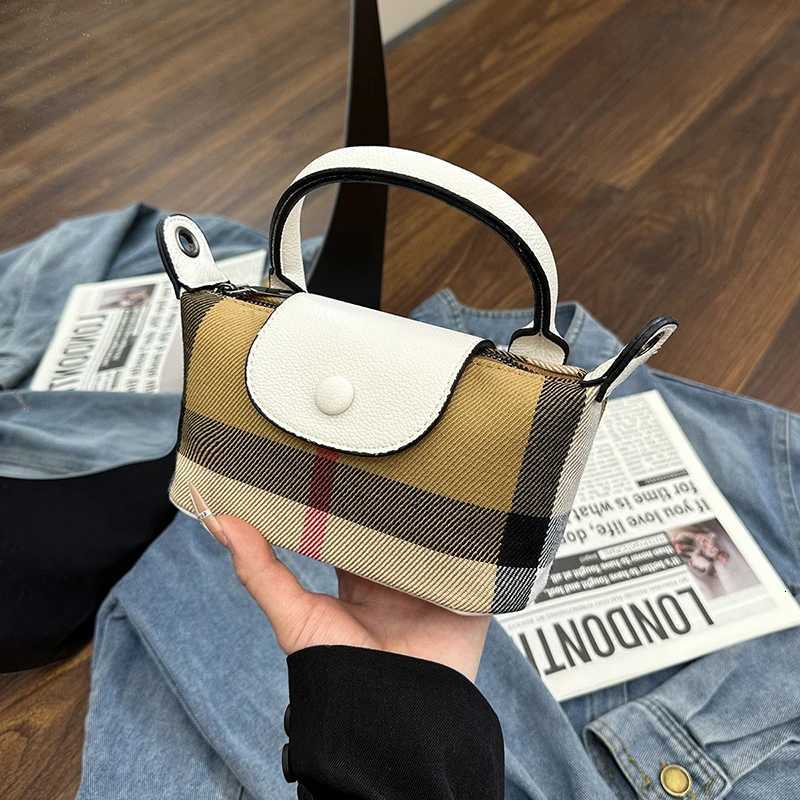 Chic Designer Commuter Tote Bag Minimalist Crossbody Purse With Vintage Paris Stylish Leather Clutch For WomenW250926