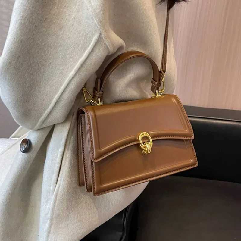 Women Shoulder Bag BrownCoffee PU Leather Winter Bag Luxury Designer Lady Handbags and Purses Simple Style Tote Bags Crossbody Z250926