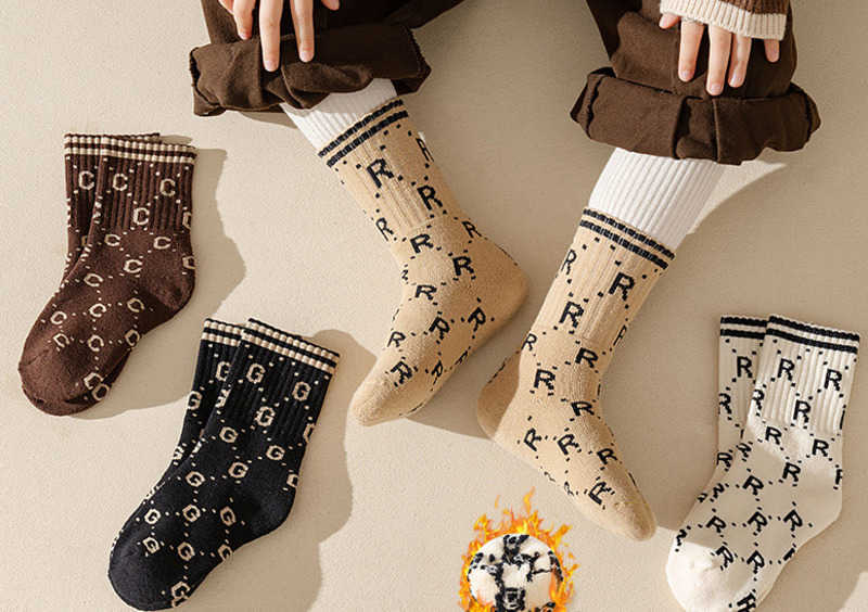 Childrens FleeceLined Thickened Boys Socks Terry Loop Autumn Winter Style Boys Baby Cotton Girls High Tube Cotton Socks Long Winter C250926