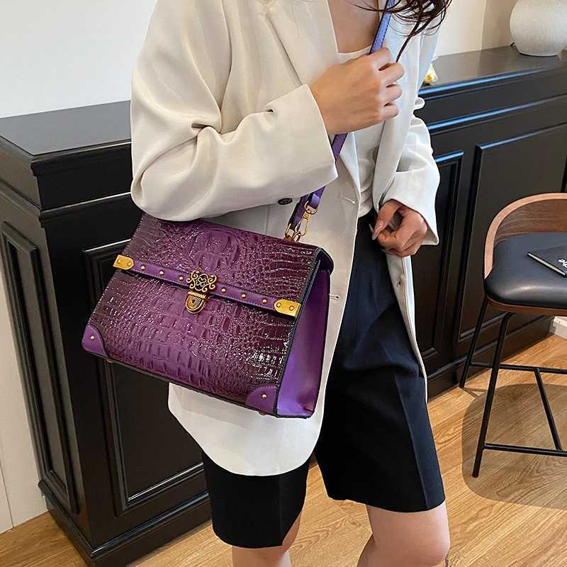 Luxury Purple Handbag Classic Women Bag 2025 New Designer Shoulder Bag High Quality Solid Pu Leather Crossbody Small Square Bag Z250926