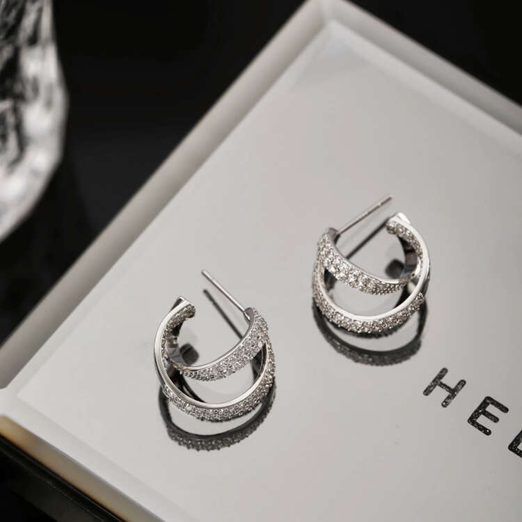 High-End Cross Earrings Micro Inlaid Zircon Niche Snake-Shaped Wrapped Hoop Studs Exquisite Light Ear Jewelry