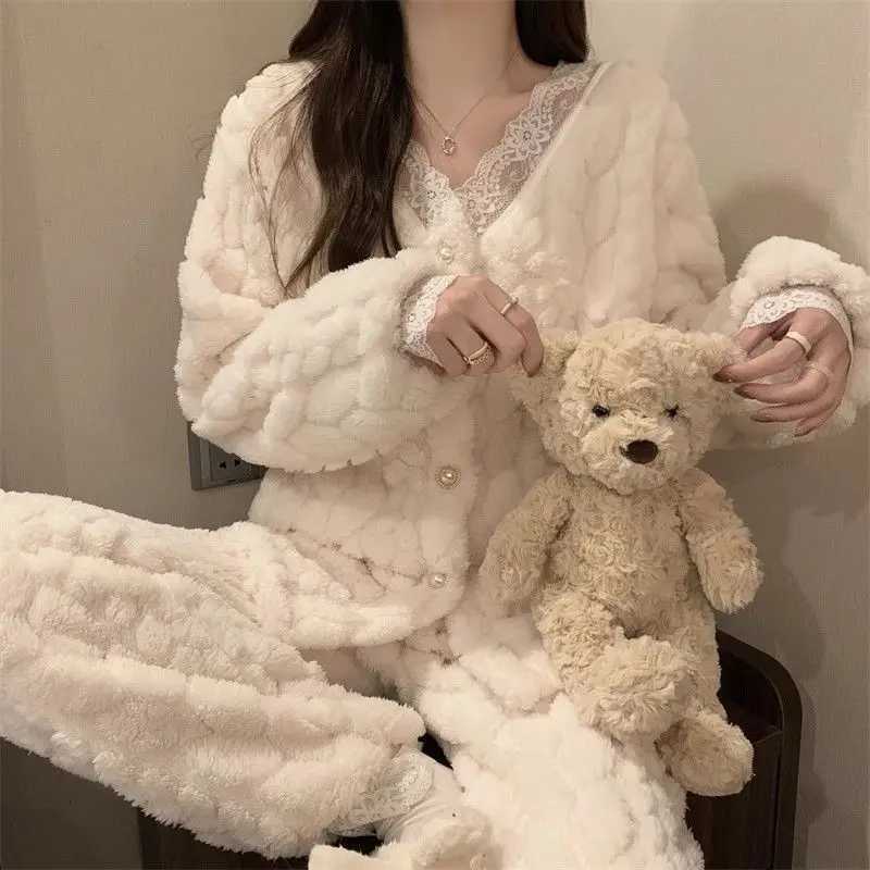 Autumn Winter Flannel Womens Pajamas Sets Contrast Lace Hollow Out 2pcs Sleepwear Velvet Homewear Sweet Vneck Cardigan Pyjama Z250925