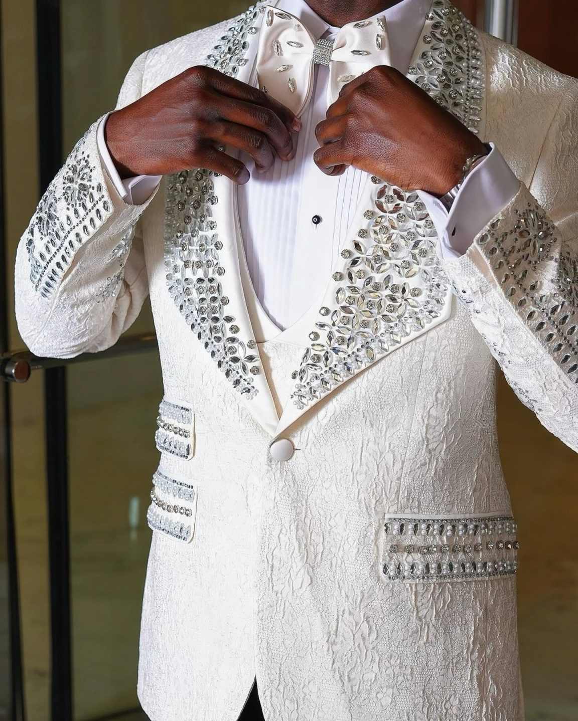 Floral Pattern Men Wedding Tuxedos Crystal Beading Shawl Lapel Tailored Pants Suits Birthday Party Prom Groom Wear 2 Pieces