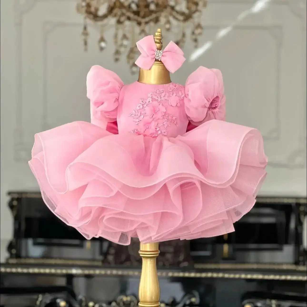 Customized Pink Flower Girl Dress For Wedding Appliques Knee Lnegth Lovely Toddler Birthday Gift Photo Shoot School Party Gown Z250926
