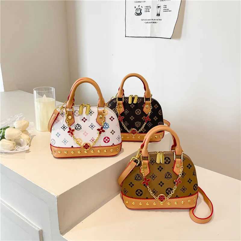 2025 Designer Shell Bag Floral Print ChainBeaded ShoulderCrossbody Purse Elegant Handbag for WomenW250926