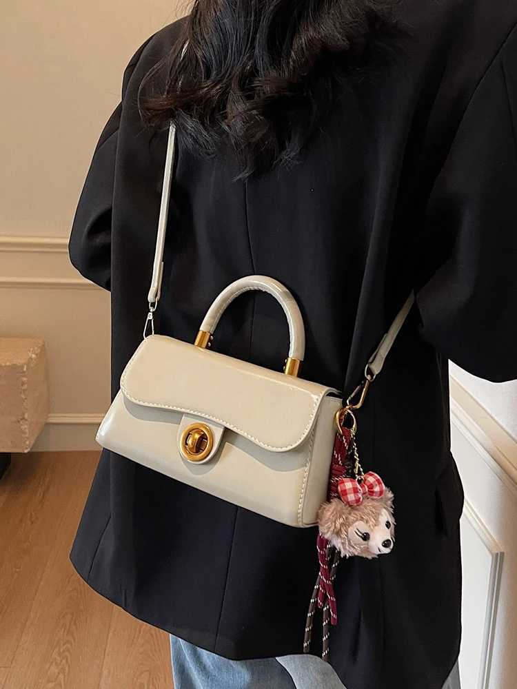 Casual Chic Small Square Bag Womens Crossbody Handbag Versatile Soft PU Leather Faionable Trendy Handbag for Young Women Z250926