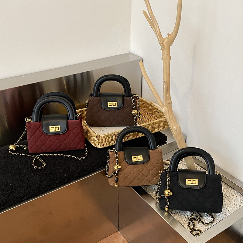 new Free delivery designer bag Luxury Bag Casual and minimalist design comfortable single shoulder crossbody bag