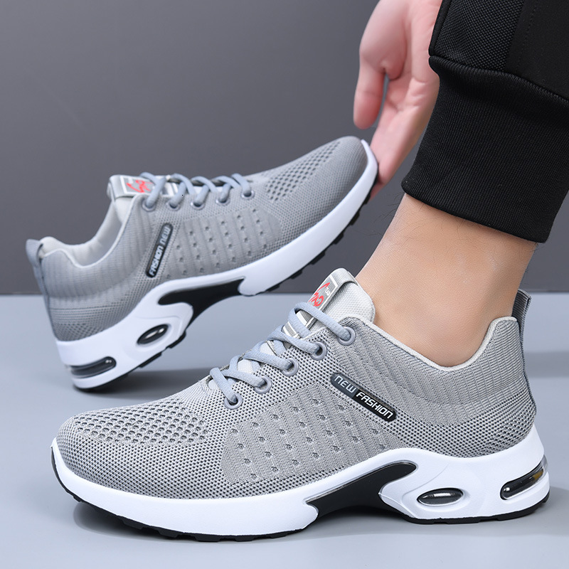 Men's New Breathable Soft Sole Running Lightweight Casual Sports Shoes Men Sneakers