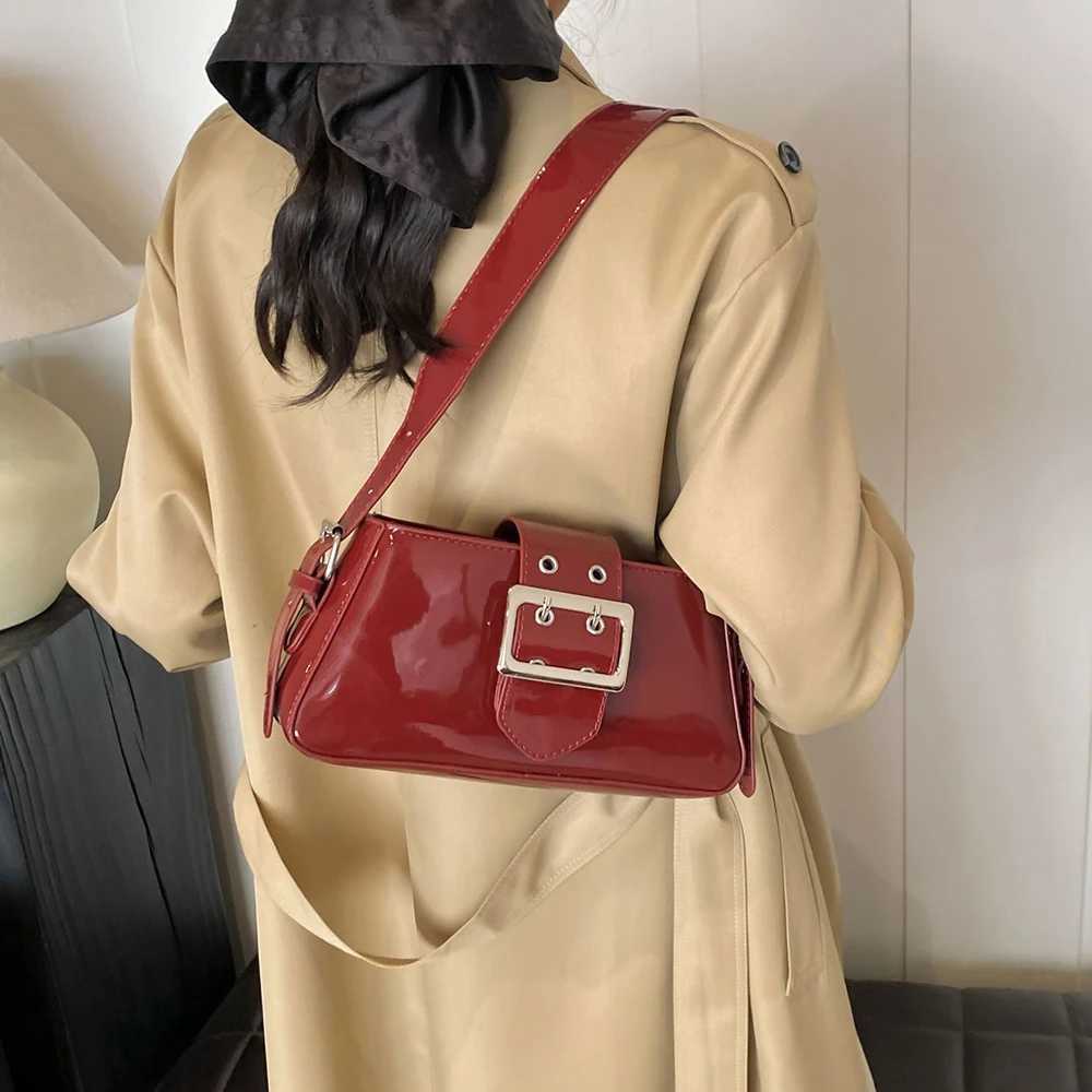 Trendy Shiny Underarm Bags Women Retro Burgundy Patent Leather Commuter Shoulder Bag Lady Luxury Texture Versatile Handbag Z250926