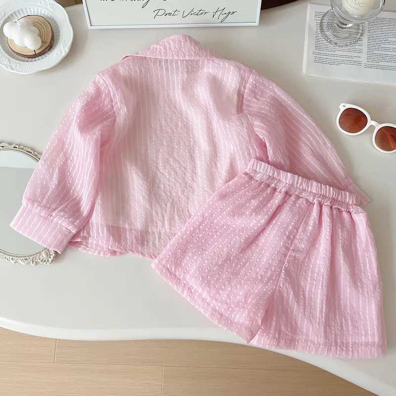 Girls Korean Version of the ThreePiece TShirt ShortSleeved Summer New Undershirt Fashion Childrens Sunscreen Clothing Shorts L250926AX5V