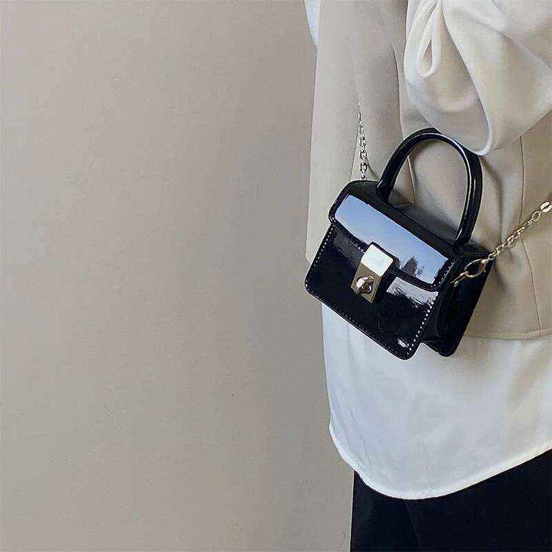 Fashion Lock Women's Small Square Shoulder Bag New Patent Leather Ladies Chain Clutch Purse Handbag Female Trendy Messenger Bags