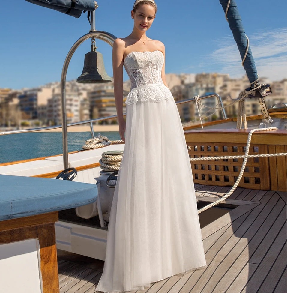 New Arrival Wedding Dress 2026 Strapless Top Lace Sleeveless Tulle Floor Length A Line Bridal Party Grown Vestidos De Novia