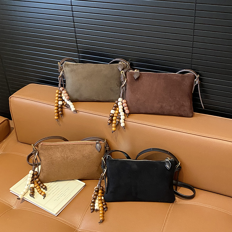 2025 New Elegant Luxury Fashion Shoulder Bag Large Capacity Simple Shopping Commuter Backpack Student Leisure Youth Lightweight Crossbody Bag