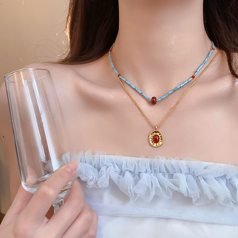 Gold - Toned Chain Necklace With Red Gemstone And Ornate Pendant Delicate Daily & Elegant Jewelry Gift For Her High - Quality And Stylish Accessory