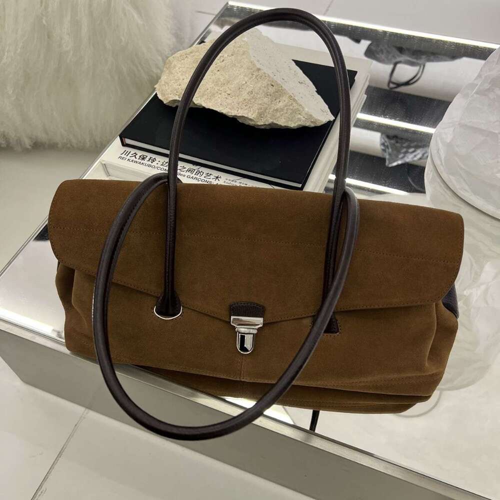 designer bag Luxury bag New Matte Cowhide Leather Shoulder Large Capacity Baguette Bag Women's Fashion Lock Handbag