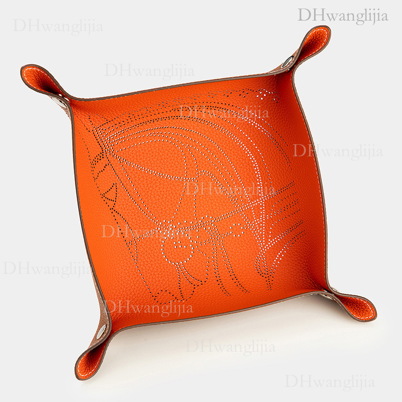 DH Luggage Accessories Live Horse Head Hollow Color Block Light Luxury Necklace Bracelet Jewelry Key Leather Storage Tray