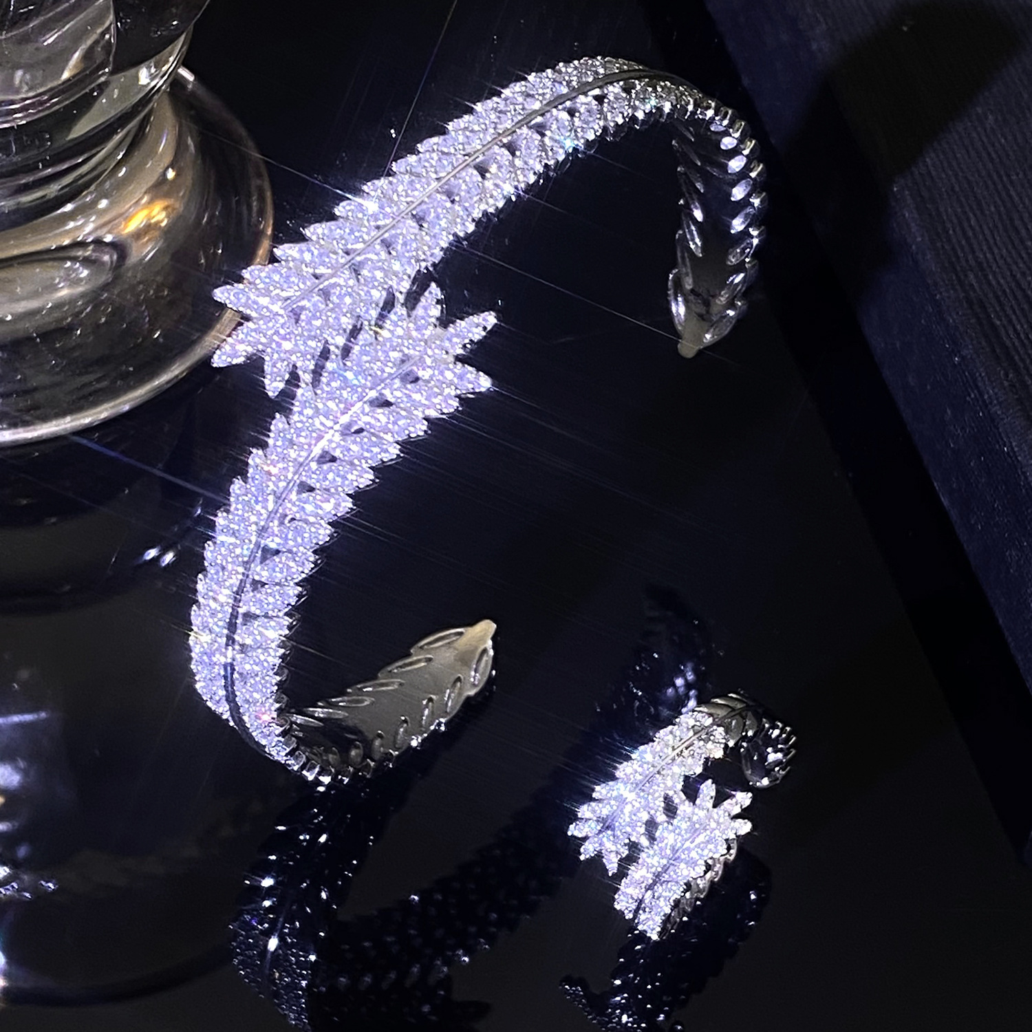 Copper Inlaid Zircon Wheat Spike Micro Inlay Ring Light High-End Sense Elegant Fashion Open Bracelet Bangle For Women