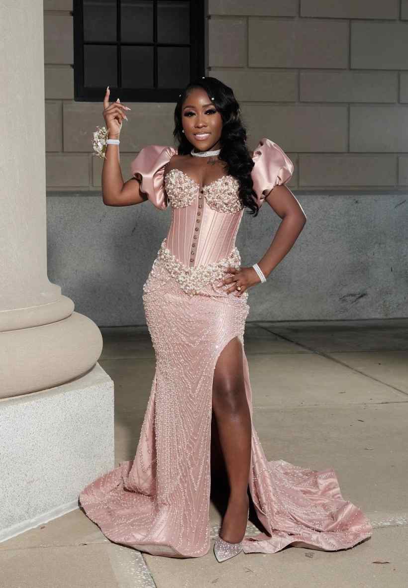 Exquisite Mermaid Evening Dress Sweetheart Sleeveless Pearls Prom Gowns Beading Splits Floor Length Formal Dresses Customized