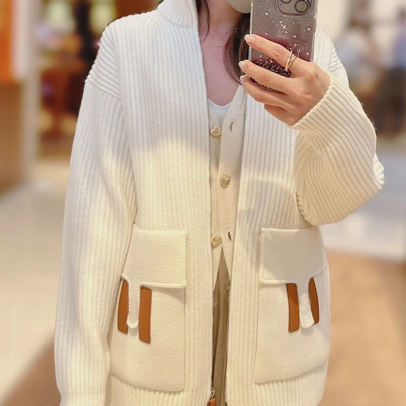 Designer New Season Luxury Women's Embroidered Pattern Pocket Wool Blend Cardigan Fashion Runway Drop Shoulder Long Sleeve Zip Front Two Color Y2
